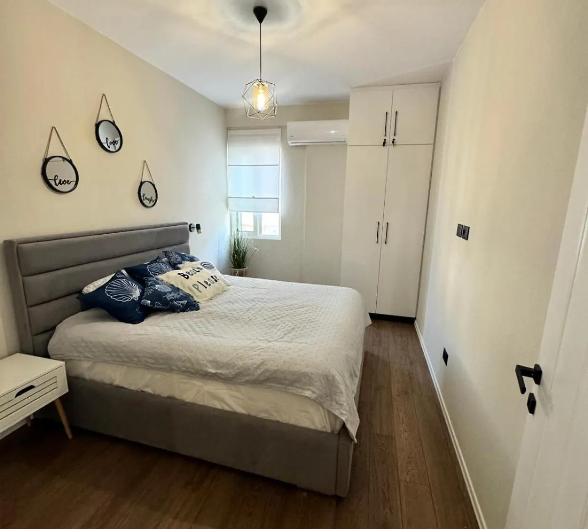 דורס Allo Apartments