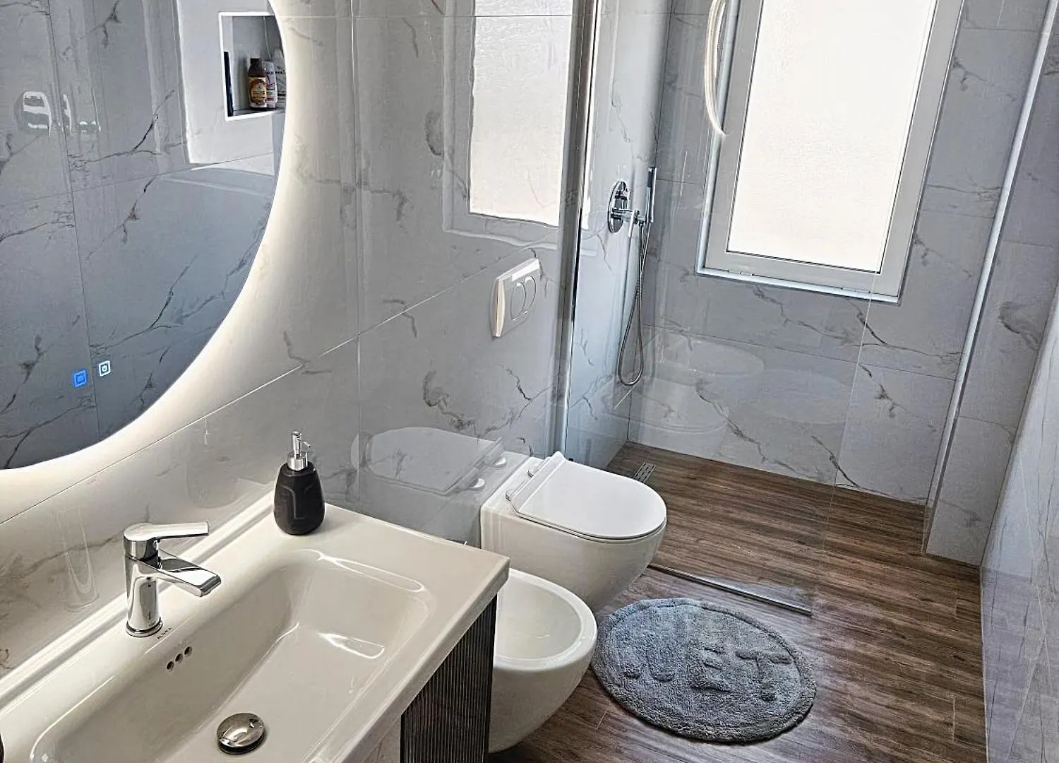 דורס Allo Apartments אלבניה